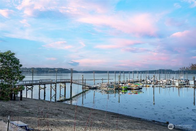 407 72nd Way NE, Olympia, WA 98506