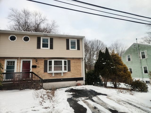 128 Wildwood Ave, Worcester, MA 01603