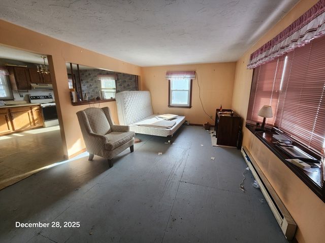 128 Wildwood Ave, Worcester, MA 01603