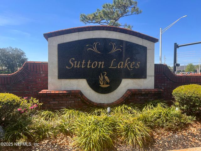 2010 KNOTTINGHAM TRACE Lane, Jacksonville, FL 32246