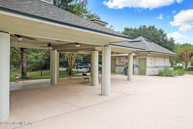 2010 KNOTTINGHAM TRACE Lane, Jacksonville, FL 32246
