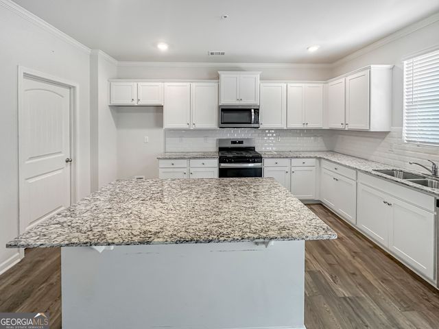 965 Athena Bend, Fairburn, GA 30213