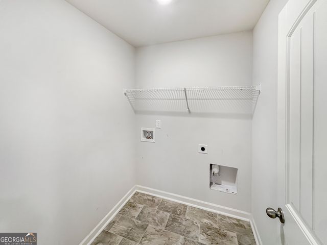 965 Athena Bend, Fairburn, GA 30213