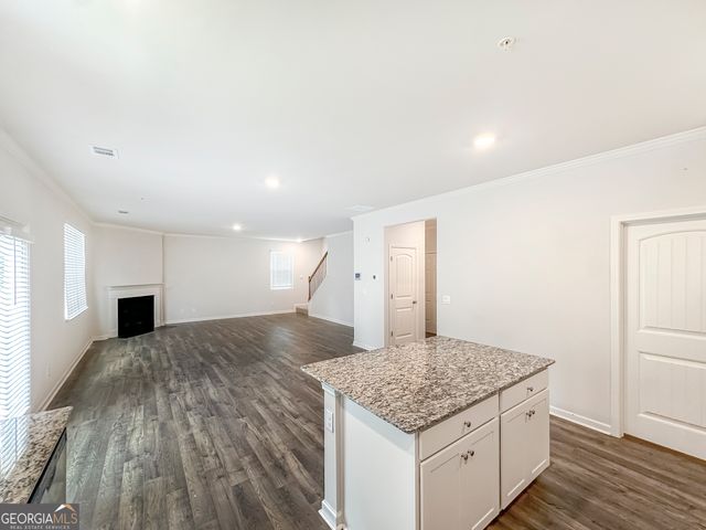 965 Athena Bend, Fairburn, GA 30213