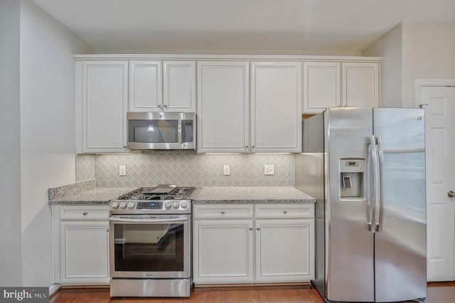 25218 BRIARGATE TER, Chantilly, VA 20152
