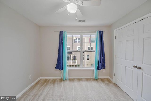 25218 BRIARGATE TER, Chantilly, VA 20152