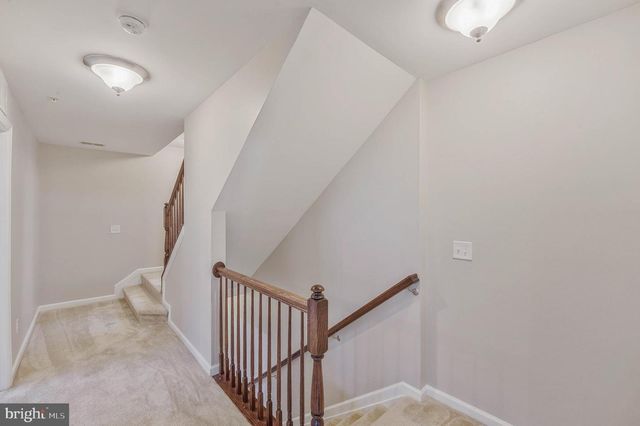 25218 BRIARGATE TER, Chantilly, VA 20152