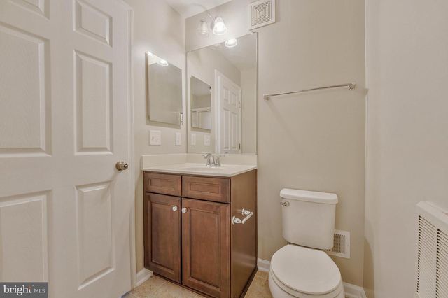 25218 BRIARGATE TER, Chantilly, VA 20152