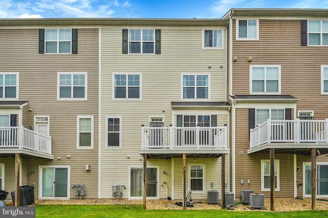 25218 BRIARGATE TER, Chantilly, VA 20152