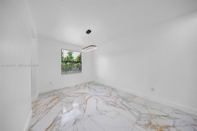 268 NE 210th Way, Miami, FL 33179