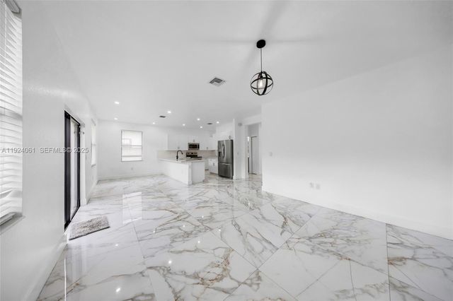 268 NE 210th Way, Miami, FL 33179