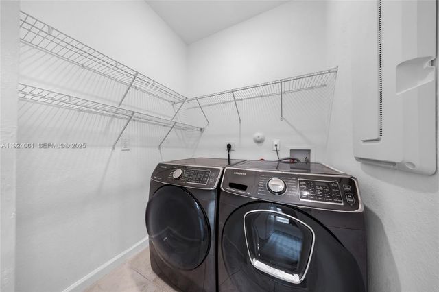 268 NE 210th Way, Miami, FL 33179