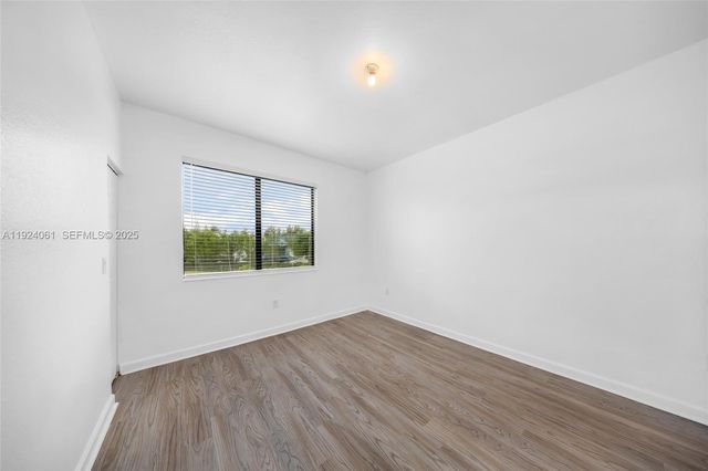 268 NE 210th Way, Miami, FL 33179