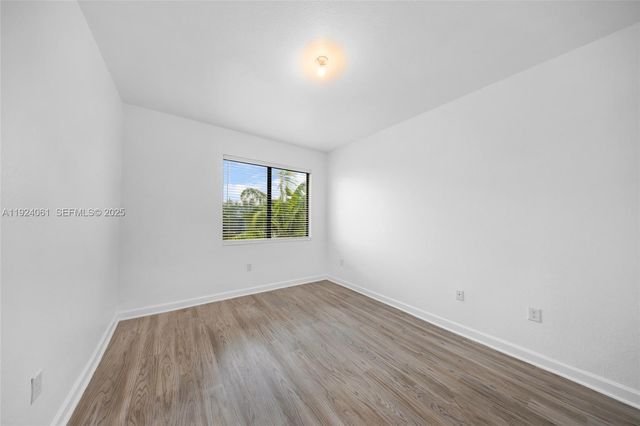 268 NE 210th Way, Miami, FL 33179