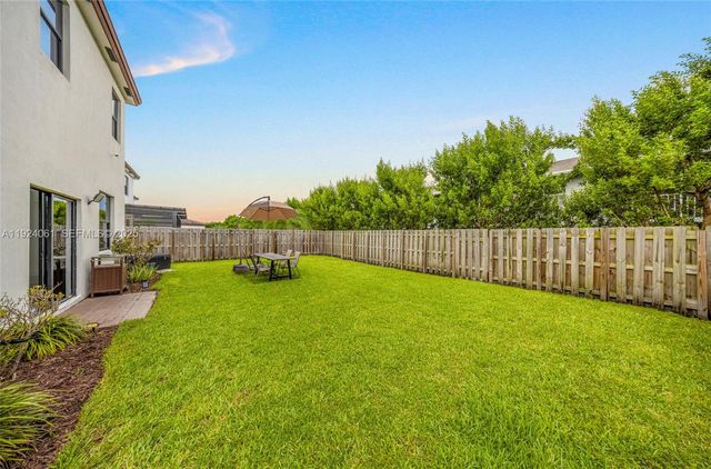 268 NE 210th Way, Miami, FL 33179