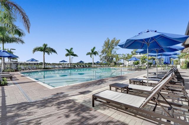 268 NE 210th Way, Miami, FL 33179