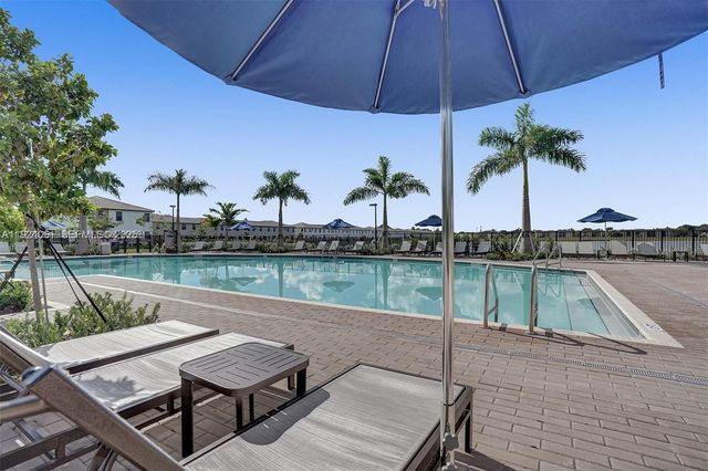 268 NE 210th Way, Miami, FL 33179