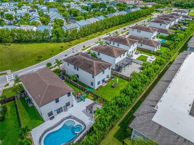 268 NE 210th Way, Miami, FL 33179