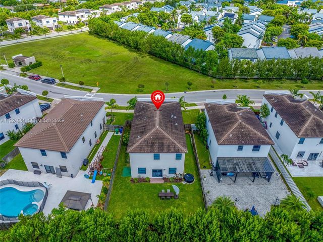 268 NE 210th Way, Miami, FL 33179