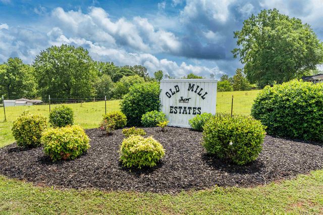105 Millstone Drive, Campobello, SC 29322