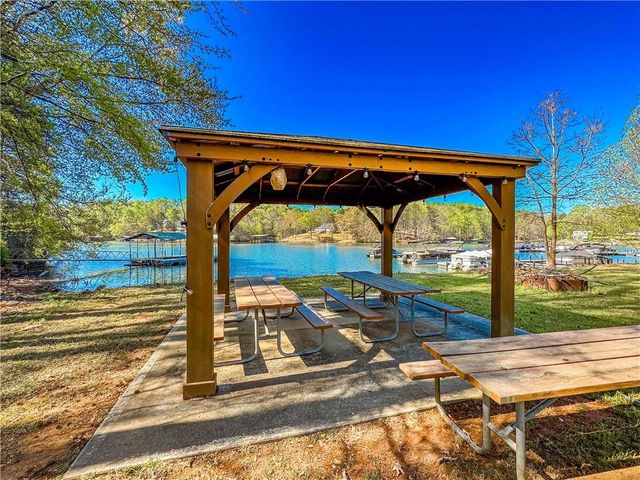 00 W Waters Edge Lane, West Union, SC 29696