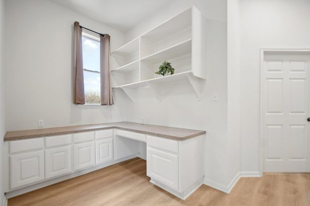 816 Drifting Wind RUN, Dripping Springs, TX 78620