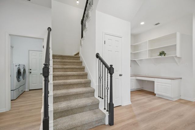 816 Drifting Wind RUN, Dripping Springs, TX 78620