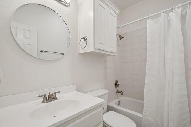 816 Drifting Wind RUN, Dripping Springs, TX 78620