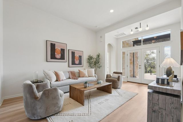 816 Drifting Wind RUN, Dripping Springs, TX 78620