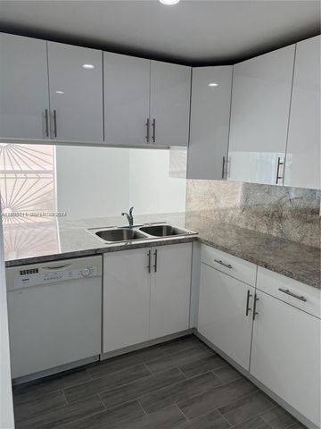 2050 SW 122nd Avenue 22, Miami, FL 33175