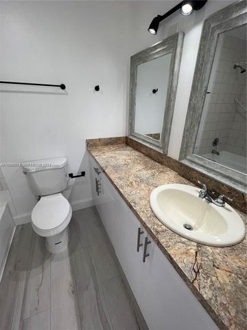 2050 SW 122nd Avenue 22, Miami, FL 33175