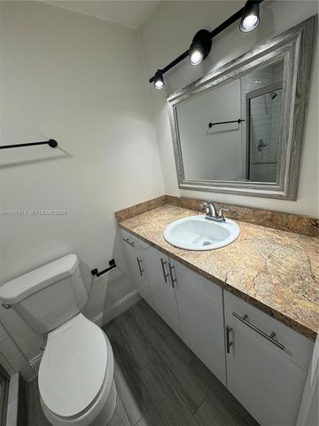 2050 SW 122nd Avenue 22, Miami, FL 33175