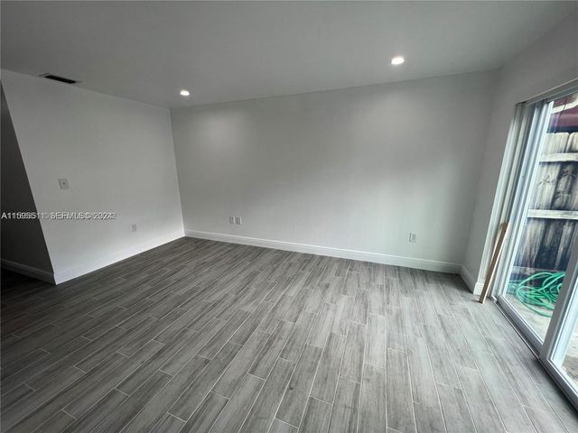 2050 SW 122nd Avenue 22, Miami, FL 33175