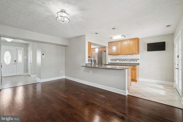 9321 SEVEN COURTS DR, Baltimore, MD 21236