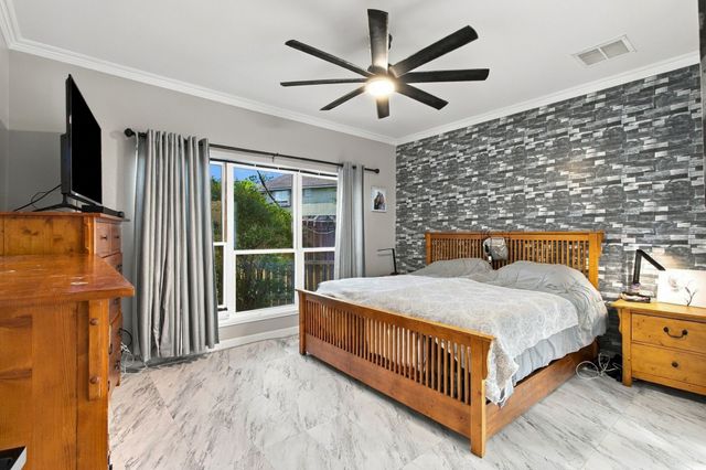 3825 Branch Hollow Circle, Carrollton, TX 75007