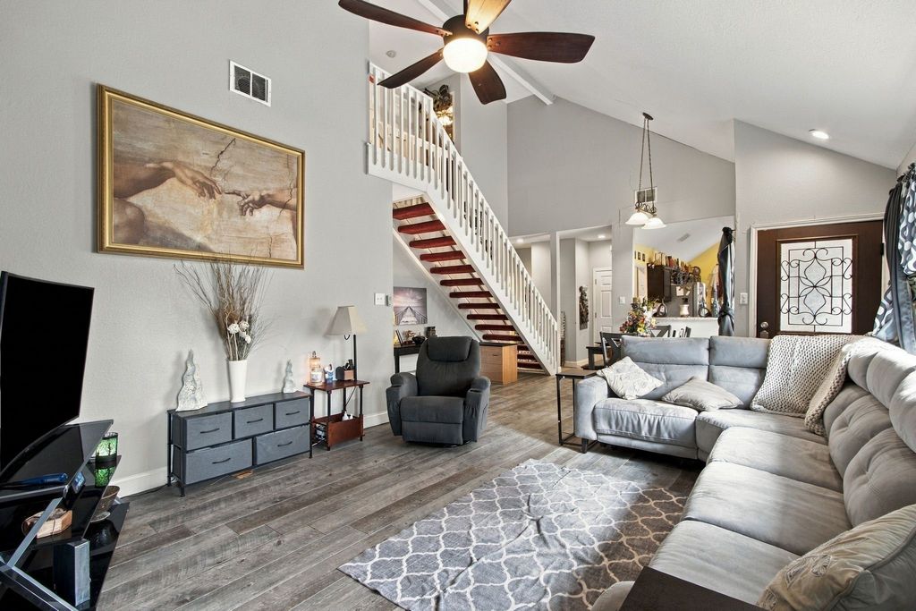 3825 Branch Hollow Circle, Carrollton, TX 75007 — photo 5