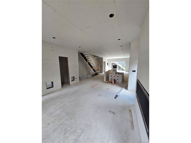 2135 S High St, Denver, CO 80210