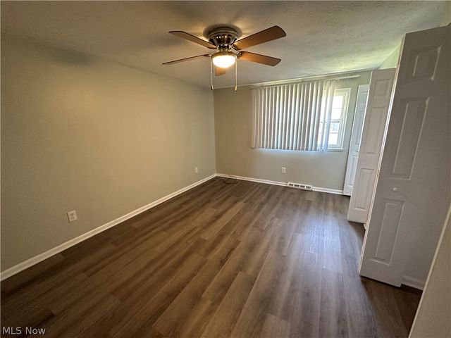 31624 N Marginal Drive D, Willowick, OH 44095