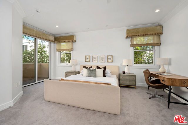 411 N Oakhurst Drive 305, Beverly Hills, CA 90210