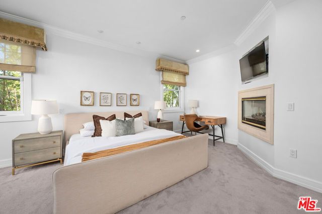 411 N Oakhurst Drive 305, Beverly Hills, CA 90210