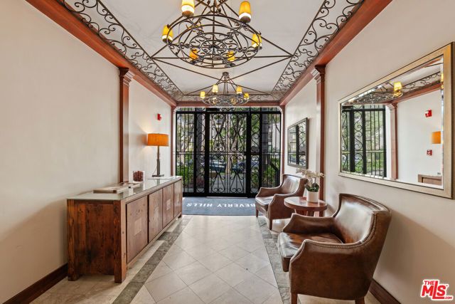 411 N Oakhurst Drive 305, Beverly Hills, CA 90210