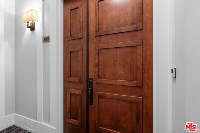 411 N Oakhurst Drive 305, Beverly Hills, CA 90210