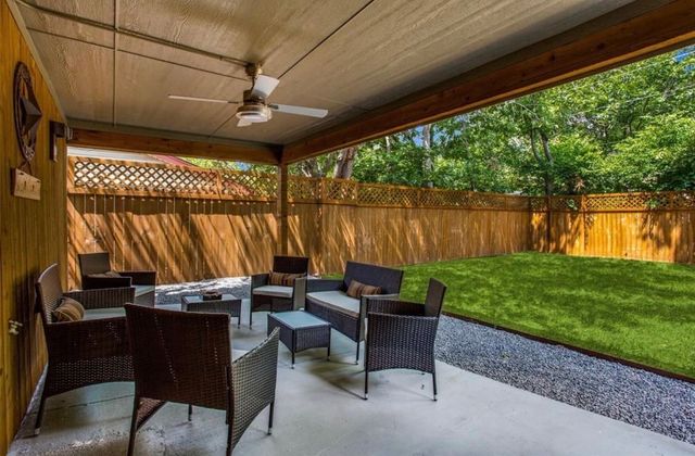 875 Lovers Lane, Grapevine, TX 76051