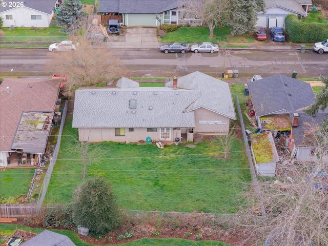 1360 SUNSET Ln, Sweet Home, OR 97386