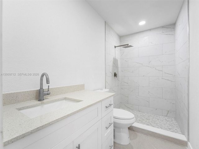 1368 W 29th St 2, Hialeah, FL 33012