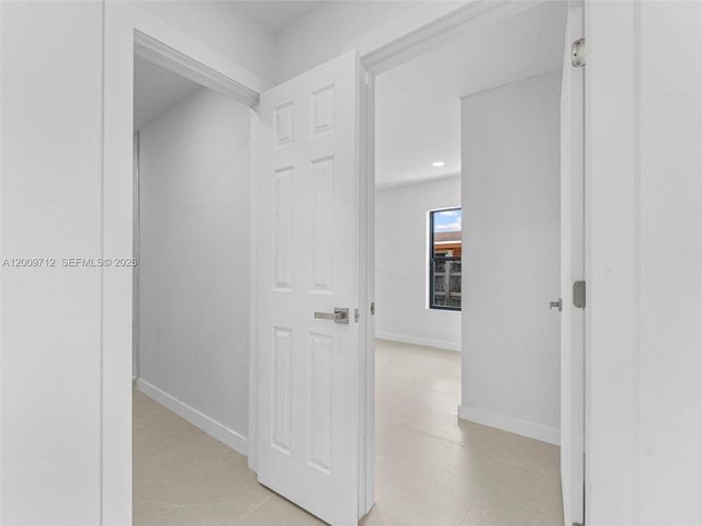 1368 W 29th St 2, Hialeah, FL 33012