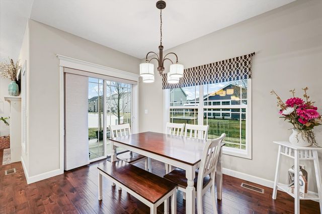 312 LONDON Way, Savoy, IL 61874