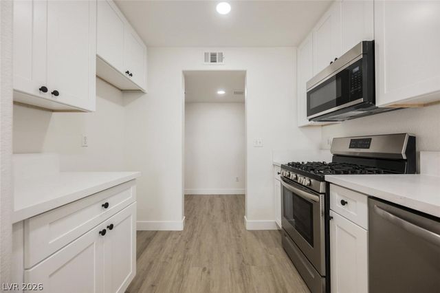 10139 Rocky Tree Street, Las Vegas, NV 89183