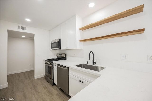 10139 Rocky Tree Street, Las Vegas, NV 89183