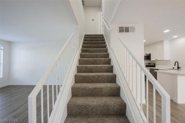 10139 Rocky Tree Street, Las Vegas, NV 89183